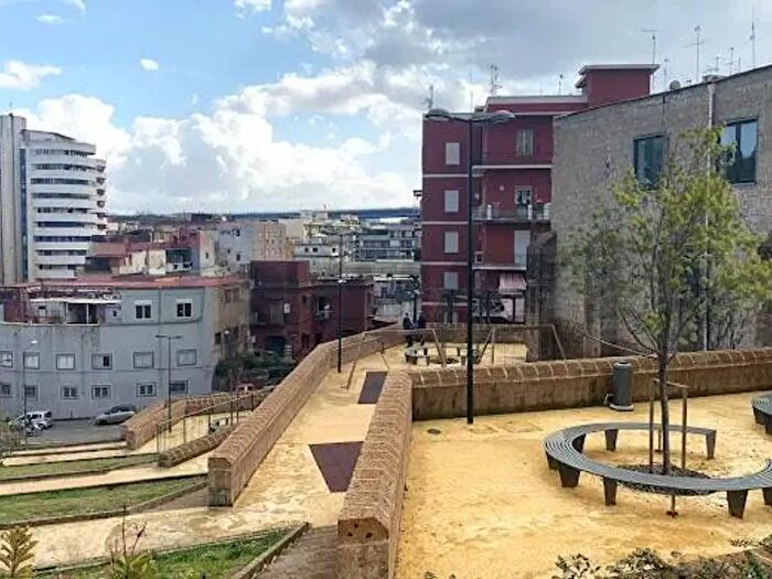 Appartamento quadrilocale in vendita in Napoli