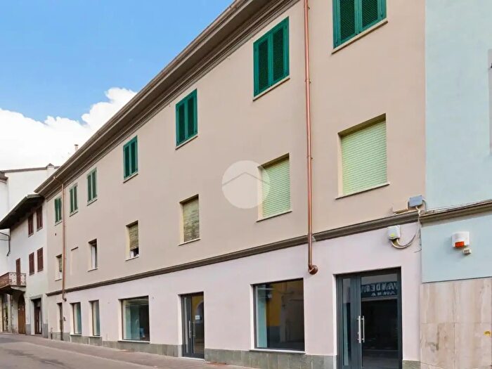Appartamento trilocale in affitto in Via Pollenzo, Bra