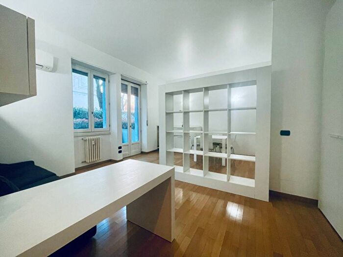 Appartamento monolocale in affitto in Via Tranquillo Cremona, Pagano, Milano