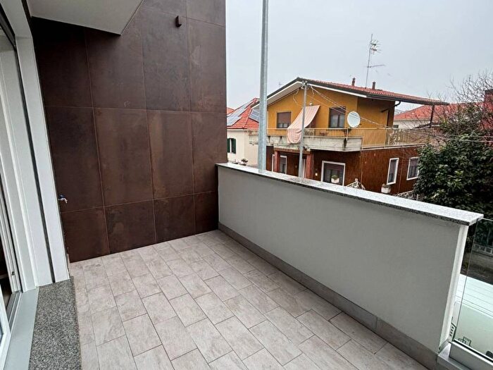 Appartamento bilocale in affitto in Via San Giovanni Bosco, Semicentro, Paderno Dugnano