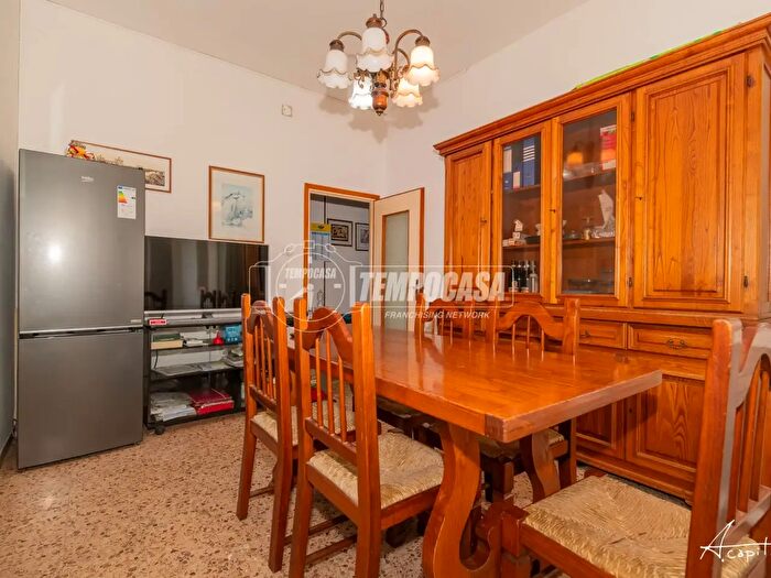 Appartamento trilocale in vendita in Via Pergolesi, Modena