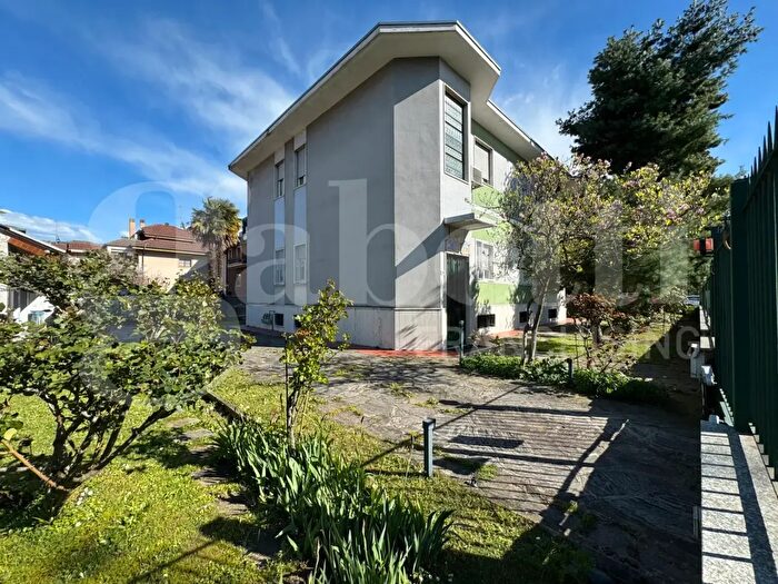 Appartamento trilocale in affitto in Via Giuseppe Verdi, Novate Milanese