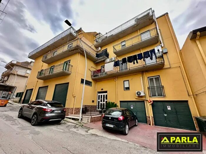 Appartamento quadrilocale in vendita in Via Lipari, Canicatti'