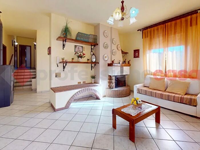 Appartamento quadrilocale in vendita in Via Iacopo da Ghivizzano Ghivizzano a, Coreglia Antelminelli