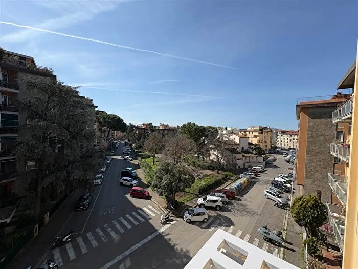 Appartamento trilocale in vendita in Firenze