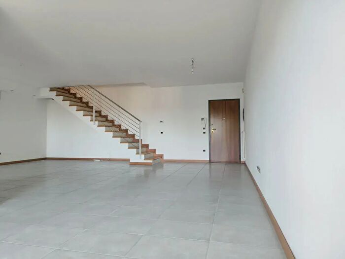 Appartamento con 6 locali in vendita in Via Roma, Montegrotto Terme