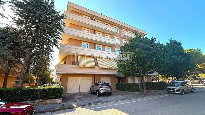 Appartamento quadrilocale in vendita in Via Marche, Senigallia