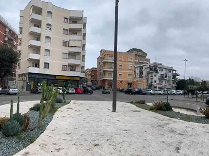 Appartamento con 5 locali in vendita in PZza IX Settembre, Nettuno