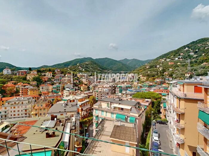 Appartamento trilocale in vendita in Rapallo