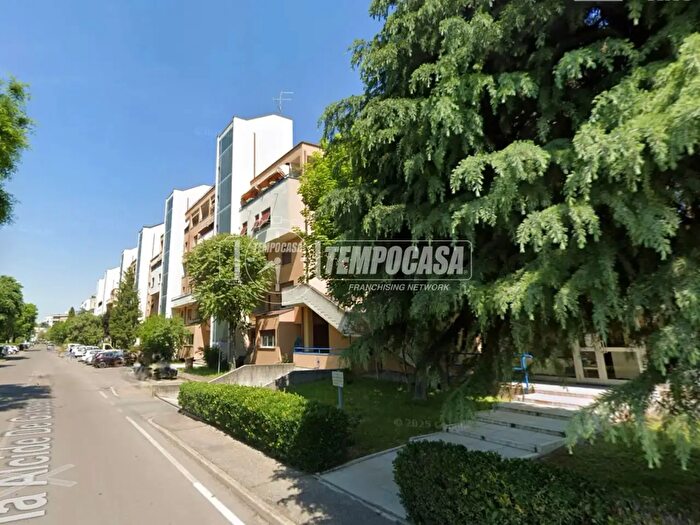 Appartamento trilocale in vendita in Reggio Emilia