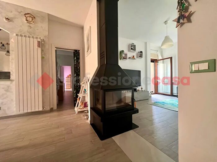 Appartamento con 5 locali in vendita in Viale De Juliis, Rieti