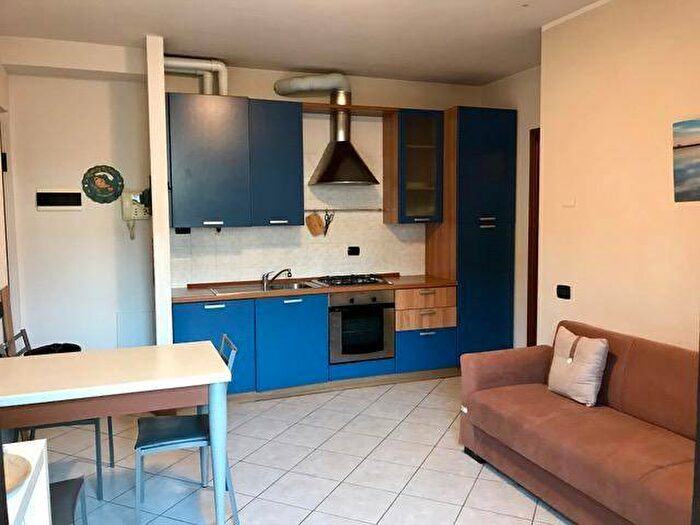 Appartamento bilocale in affitto in Via Giacomo Matteotti, Centro, Cavaria con Premezzo