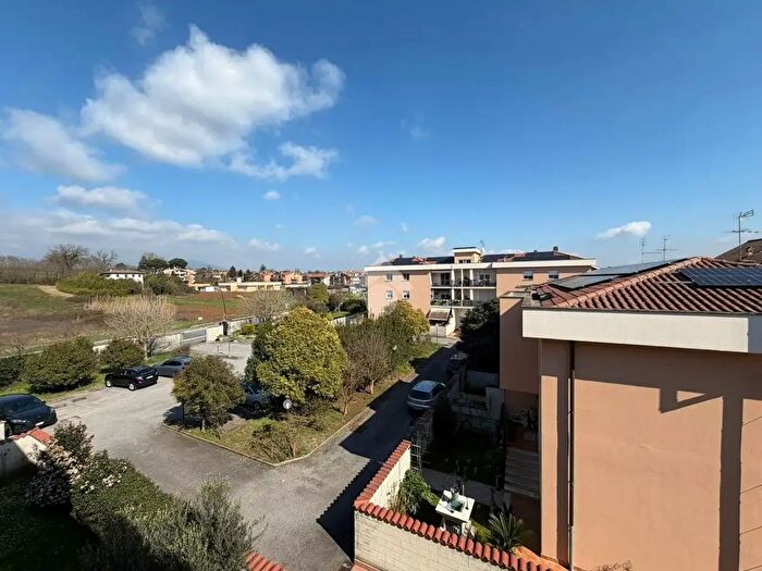 Appartamento quadrilocale in vendita in Via Valle dellOste, Artena