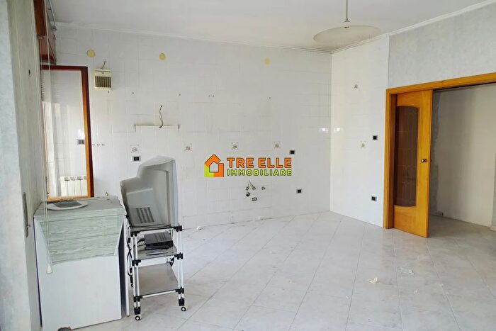 Appartamento trilocale in vendita in Corso Umberto I Marigliano Na, Marigliano