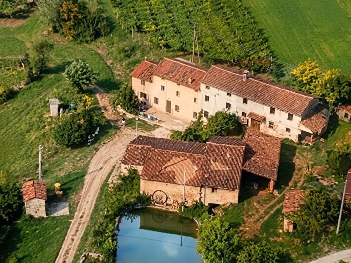 Casa quadrilocale in vendita in Via Meledo Alto, Sarego
