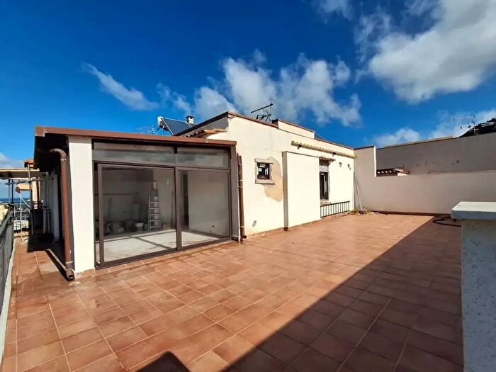 Appartamento trilocale in vendita in Via Gabriele dAnnunzio, Bagheria