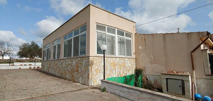Casa con 7 locali in vendita in Martina Franca
