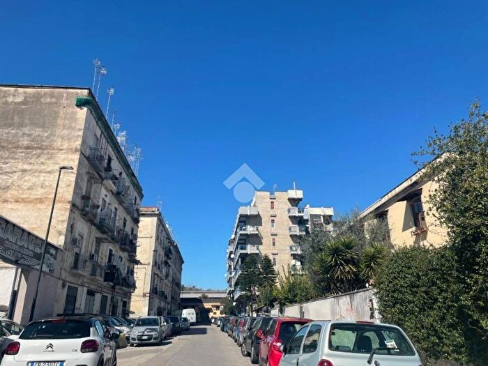 Appartamento monolocale in affitto in Via Antonio Genovesi, San Carlo AllArena, Napoli