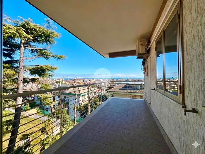 Appartamento con 5 locali in vendita in Via SantAgnese, San Benedetto Del Tronto