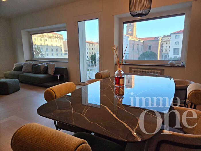 Appartamento con 7 locali in vendita in Piazza Grande, Livorno