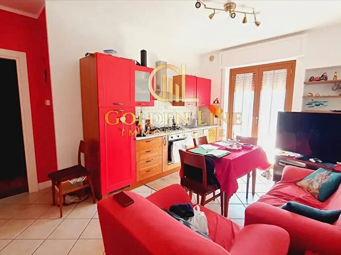 Appartamento trilocale in vendita in Acquaviva Picena