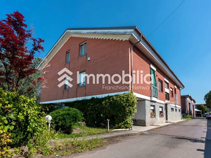 Appartamento con 6 locali in vendita in Via Donatello, Borgaro Torinese