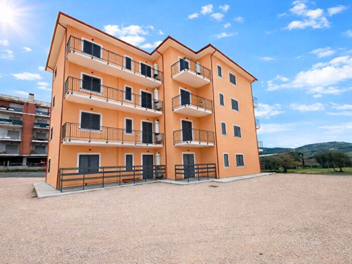 Appartamento bilocale in affitto in Via Tiberina, Fiano Romano