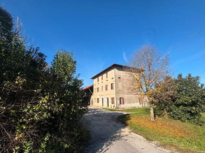 Casa con 6 locali in vendita in Fiume Veneto
