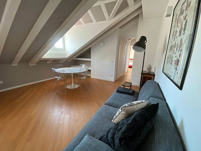 Appartamento trilocale in affitto in Corso Italia, Ticinese, Milano