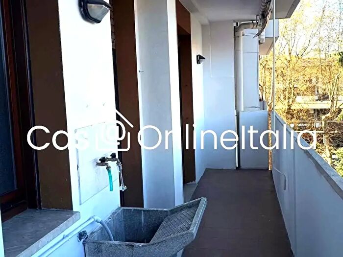 Appartamento quadrilocale in affitto in Viale Montegrappa, Prato