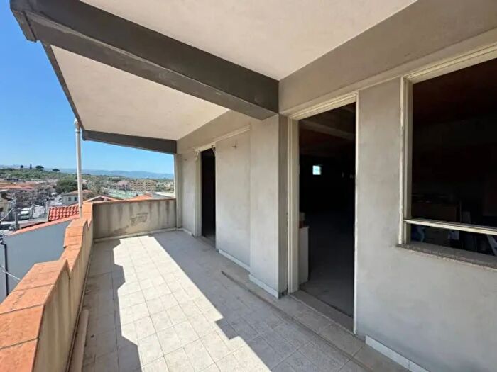 Appartamento con 6 locali in vendita in Via Nazionale Terme, Terme Vigliatore