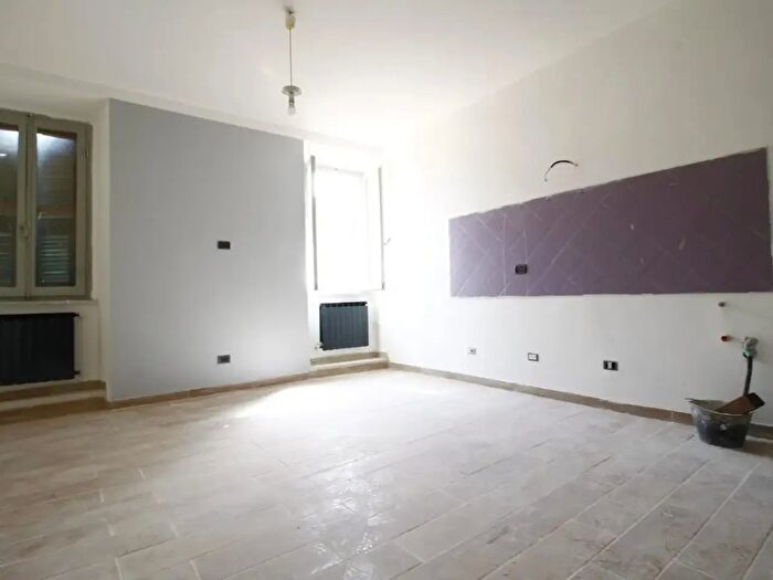 Appartamento trilocale in vendita in Via Regina Margherita, Canino