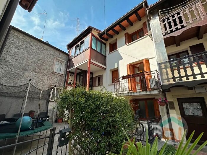 Casa quadrilocale in vendita in Via Carlo Favetti, Gorizia