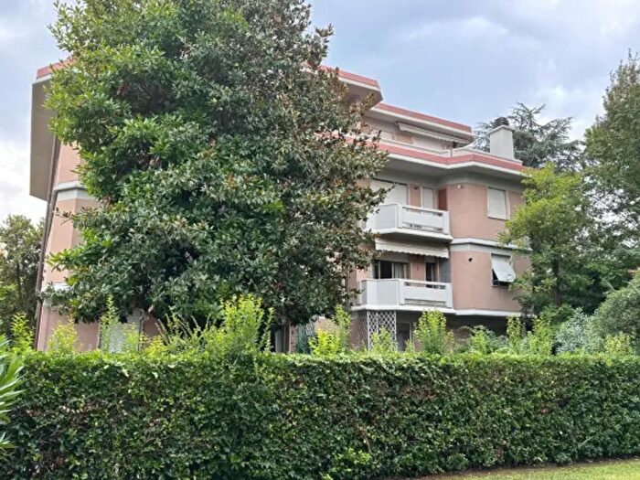 Appartamento trilocale in vendita in Via San Giuseppe Vecchio, Massa