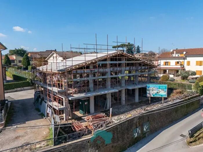 Appartamento trilocale in vendita in Via di Marcigliana, Labico