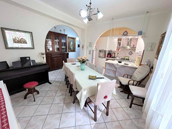 Appartamento con 5 locali in vendita in Via Palermo, Alessandria