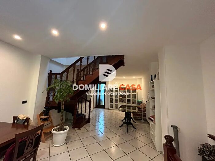 Casa con 5 locali in vendita in Via Duca degli Abruzzi, Trepuzzi