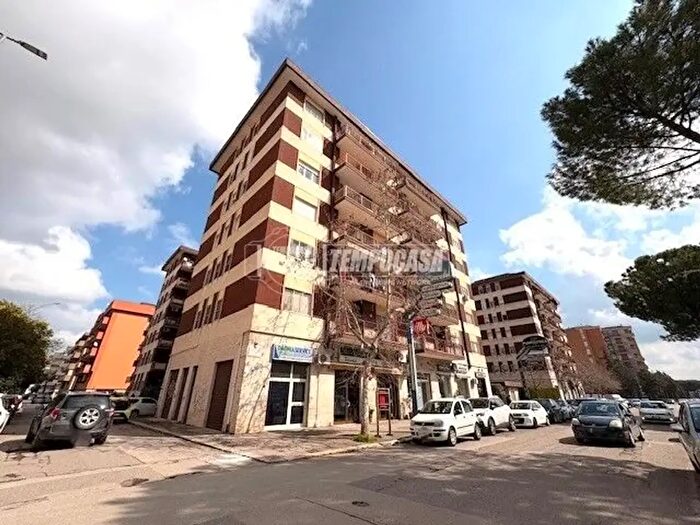 Appartamento quadrilocale in vendita in Via Paolo Telesforo, Foggia