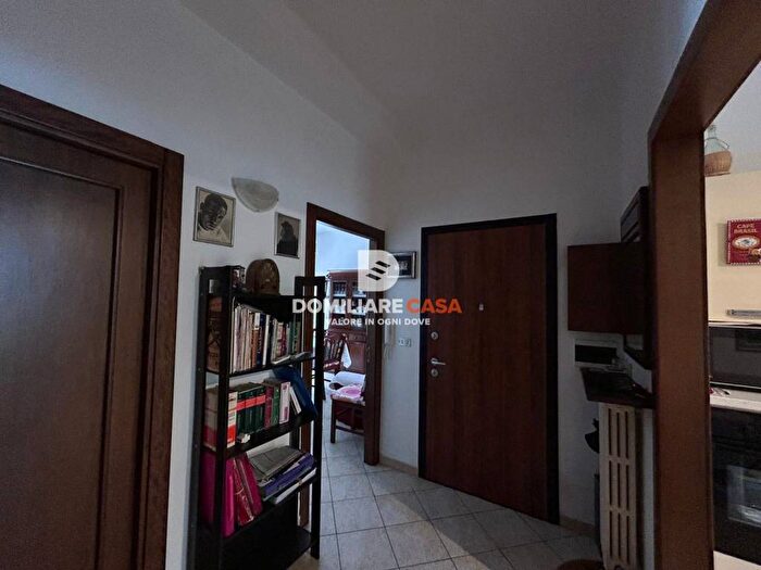 Appartamento trilocale in affitto in Via Luigi Corvaglia, Leuca, Lecce