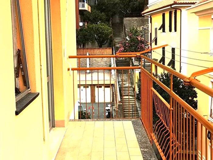 Appartamento quadrilocale in affitto in via GARIBALDI, Centro, Varazze