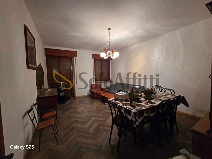 Appartamento con 6 locali in affitto in Via Vittorio Veneto, Fanano