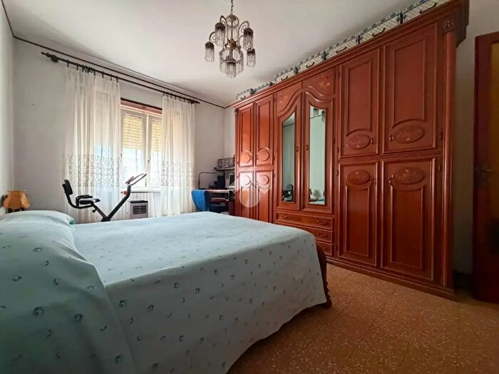 Appartamento trilocale in vendita in Via Coppino, Torino
