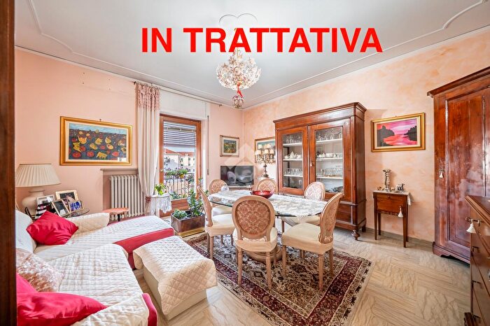 Appartamento quadrilocale in vendita in Via della Valverde, Verona