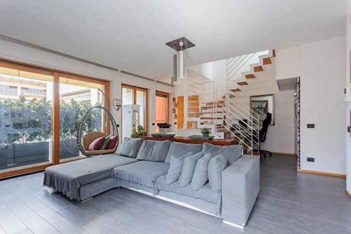 Appartamento trilocale in vendita in Corso Unità dItalia, Cantu