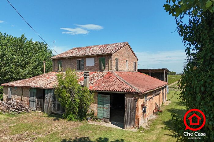 Casa con 6 locali in vendita in Via del Rosso, Ravenna