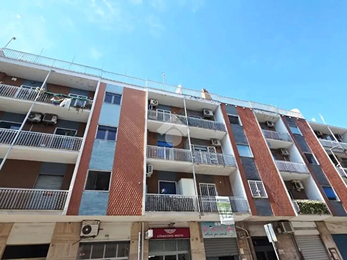 Appartamento trilocale in vendita in Via Luca De Samuele Cagnazzi, Bari