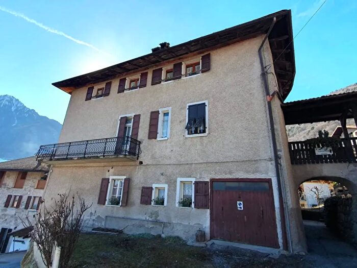 Case in Vendita e in Affitto - 2