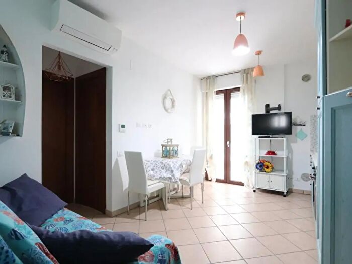 Appartamento bilocale in vendita in Via Ercole Falò, Alba Adriatica