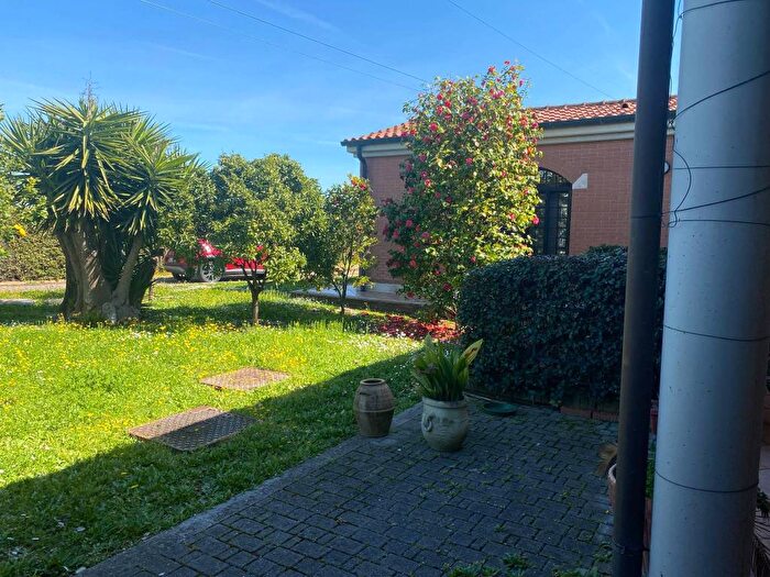Casa quadrilocale in affitto in Via John Lennon, Vallerano, Roma