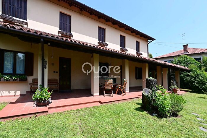 Casa con 8 locali in vendita in Via della Polveriera, Udine